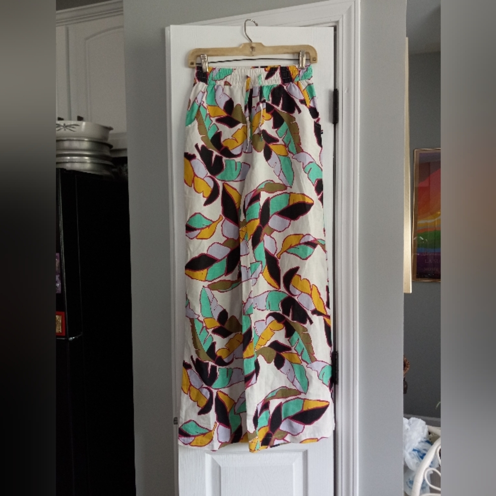 SOL ANGELES Multicolor Leaf Print Pants